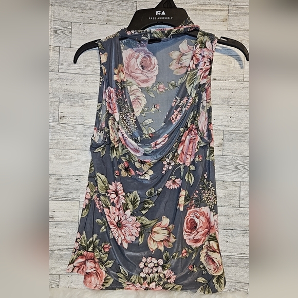 Blouse bundle - Picture 5 of 10